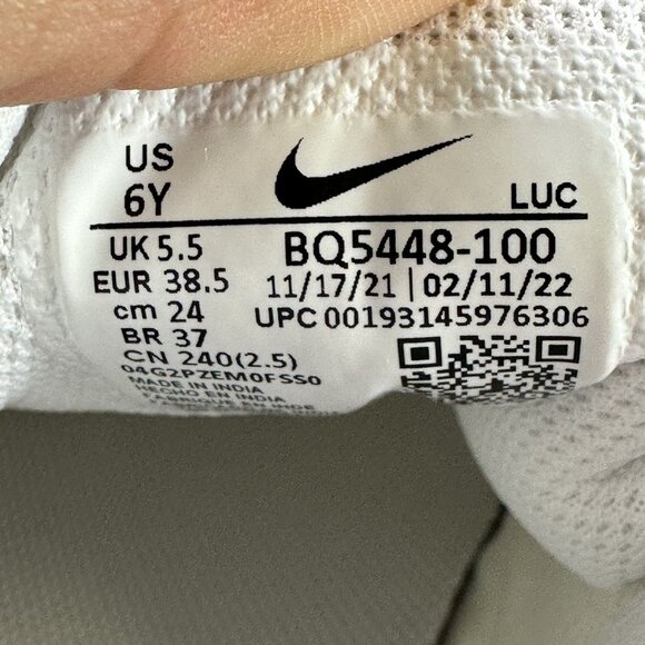 Nike Court Borough Low 2 Youth 6y/Women 7.5 Triple White Casual Shoes BQ5448-100 - Picture 8 of 8